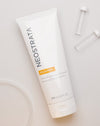 Dermanet.no - NeoStrata Enlighten Ultra Brightening Cleanser